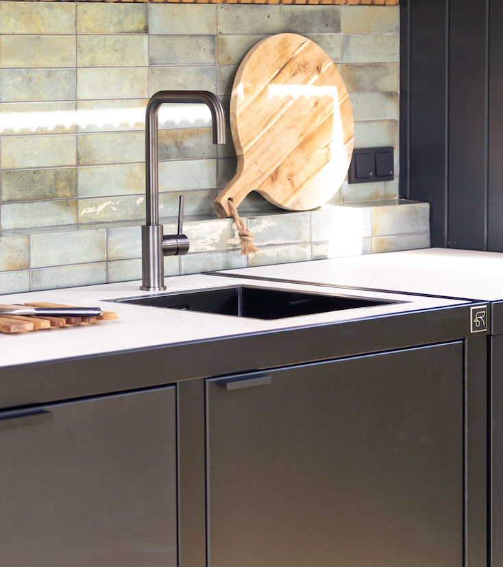 Spoelbak en Kraan Gun Metal