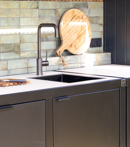 Spoelbak en Kraan Gun Metal